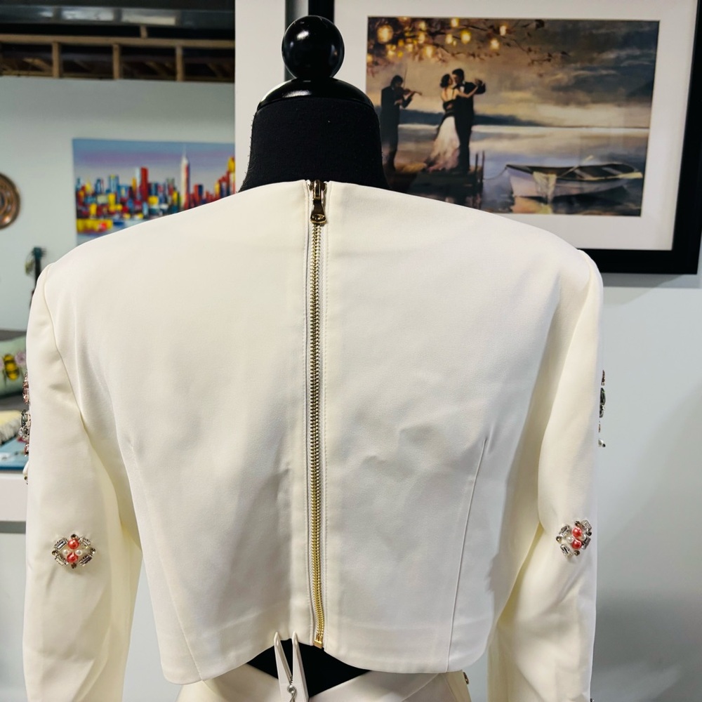 NWT❤️ Amirah White Crystal Embellished Set-Sz M (10-12) - Picture 6 of 8